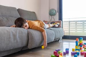 Enfant en manque d'énergie