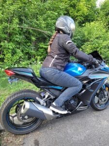 emy_boucher_moto